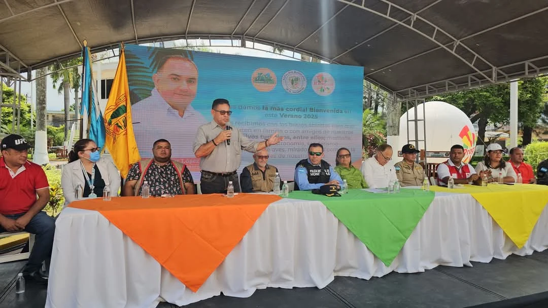 Municipalidad realiza el lanzamiento de la campaña “este verano quédate en El Pogreso”