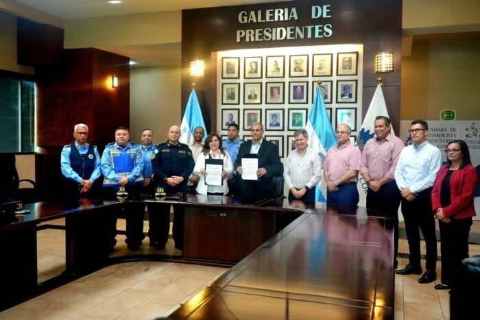 SEDS y CCIC firman convenio para habilitar oficina de autenticación de antecedentes