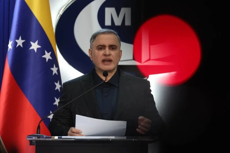 El fiscal venezolano dice que Bukele es “un violador serial” de derechos humanos