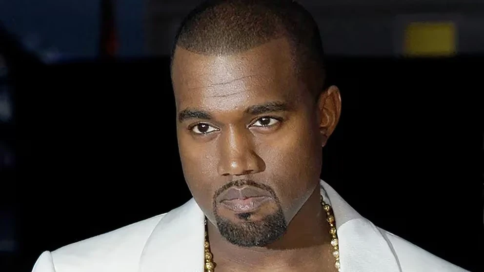 Kanye West revela presunta relación incestuosa durante su infancia